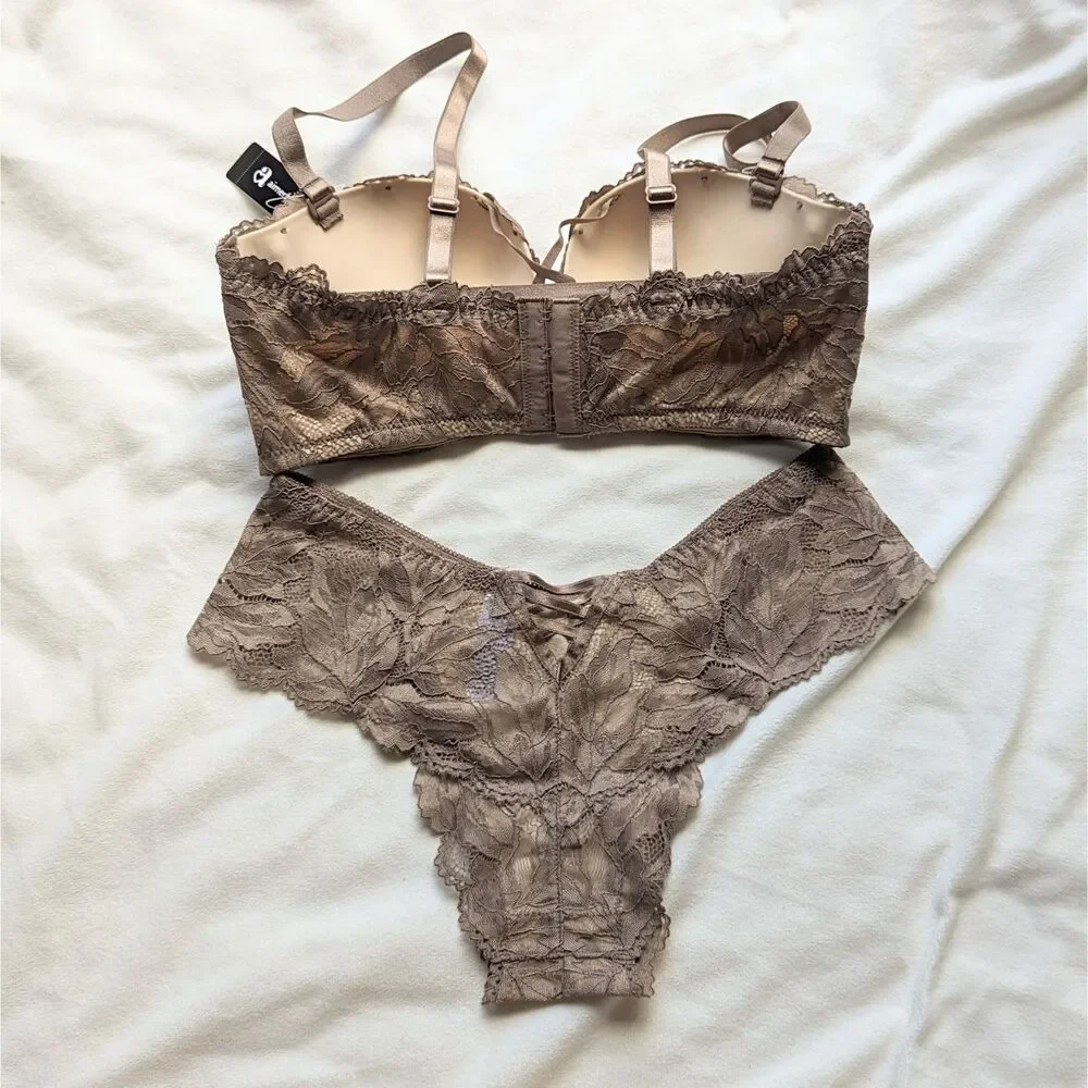 Aimerfeel Japanese Strapless MAXIMUM BOOST Push Up Bra Panties Set 32B